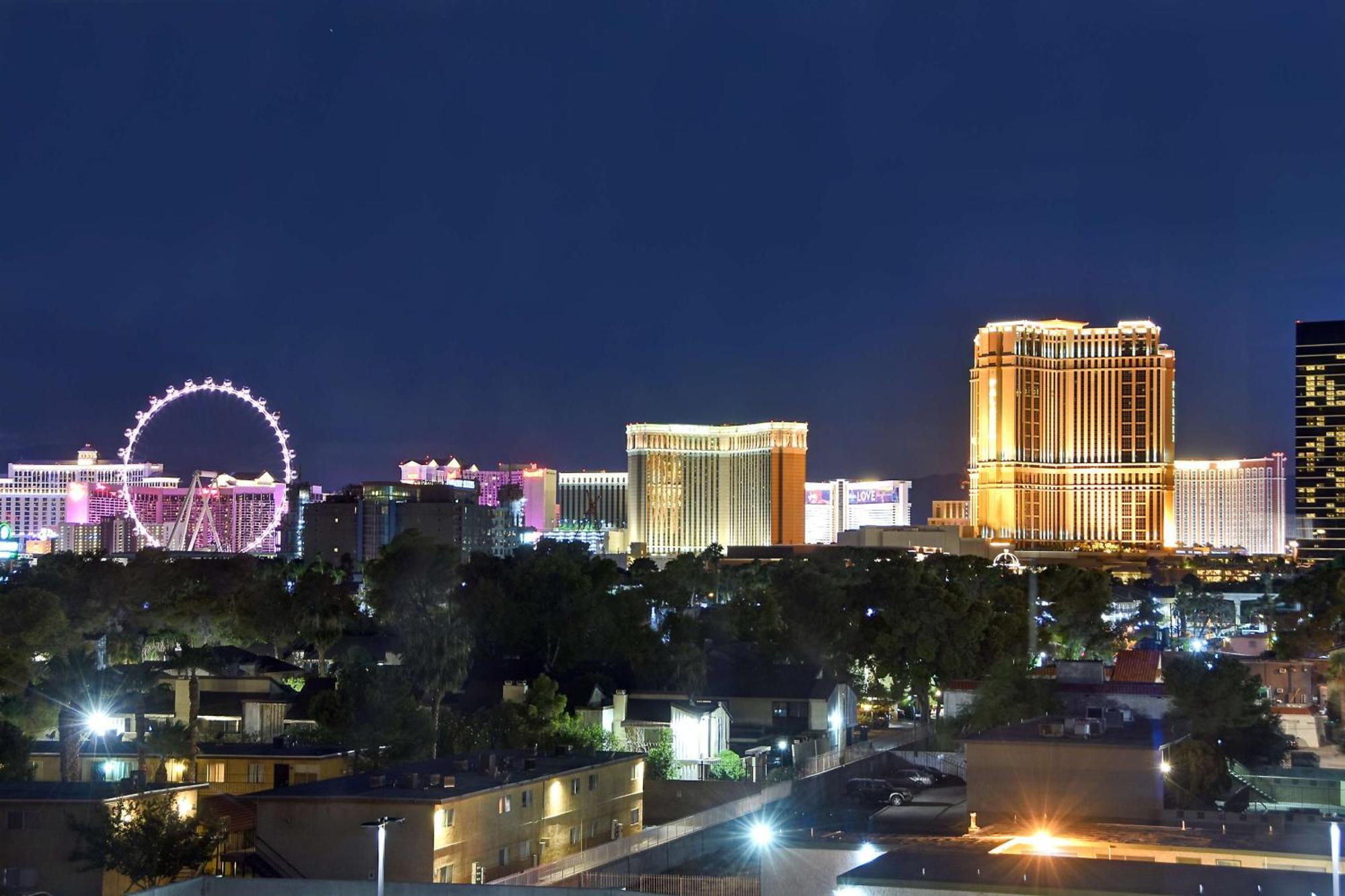Hampton Inn & Suites Las Vegas Convention Center - No Resort Fee Luaran gambar